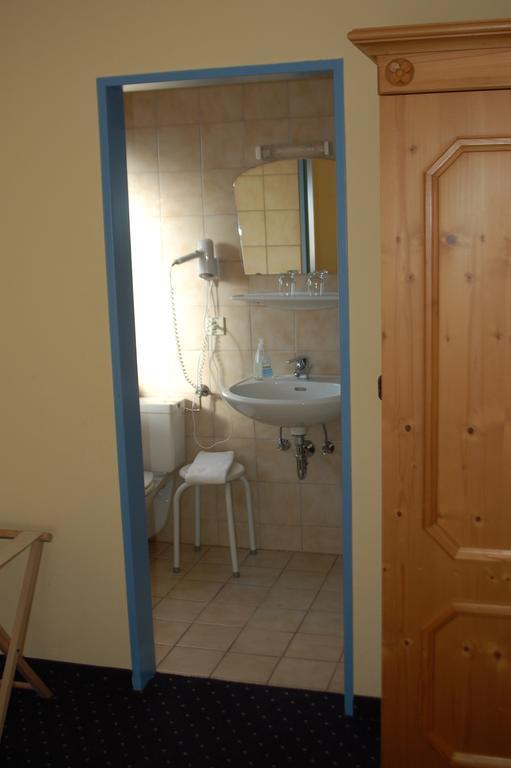 Hôtel Brucker Gastehaus à Fuerstenfeldbruck Chambre photo